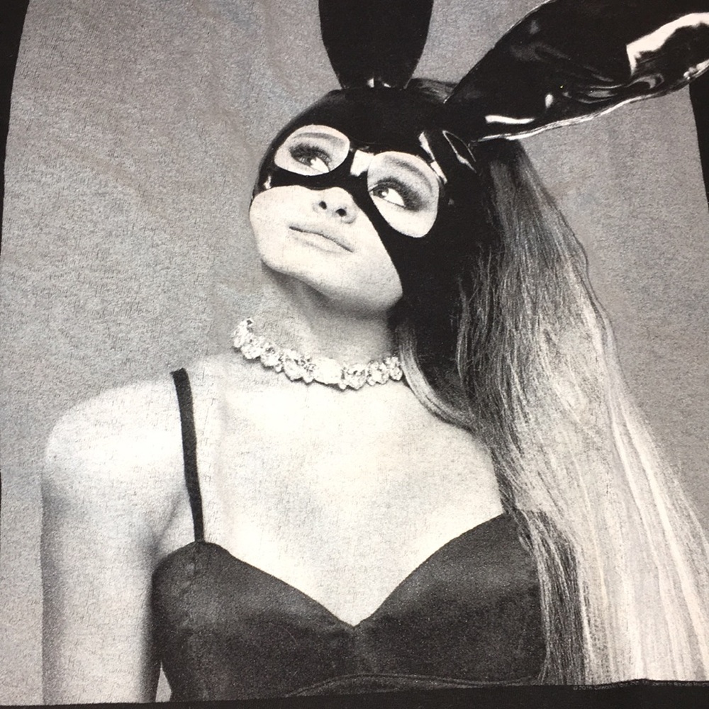 Black Ariana Grande Dangerous Woman Tour Shirt